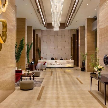 Hotel Grandhika Iskandarsyah Джакарта Екстериор снимка