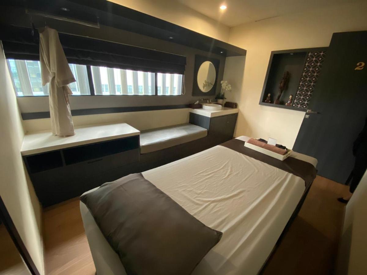 Hotel Grandhika Iskandarsyah Джакарта Екстериор снимка