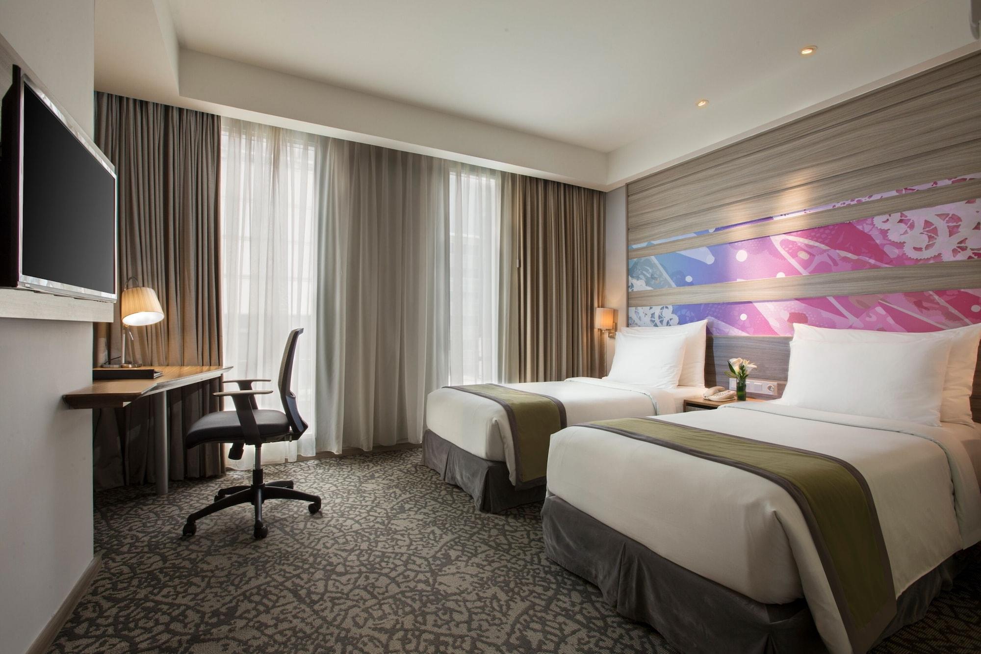 Hotel Grandhika Iskandarsyah Джакарта Екстериор снимка
