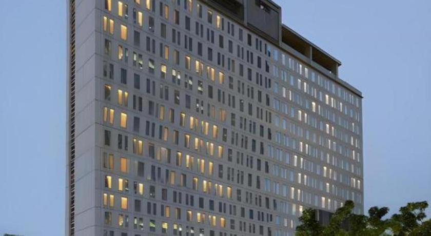 Hotel Grandhika Iskandarsyah Джакарта Екстериор снимка