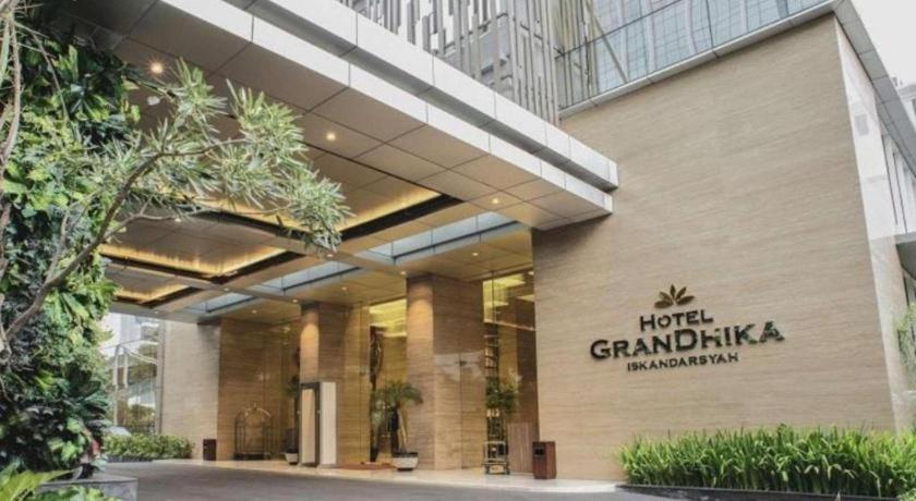 Hotel Grandhika Iskandarsyah Джакарта Екстериор снимка